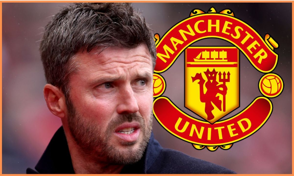 Man United manager Michael Carrick with man united badge