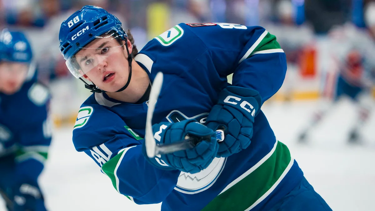 Abbotsford Canucks assignment may aid Braeden Cootes' development