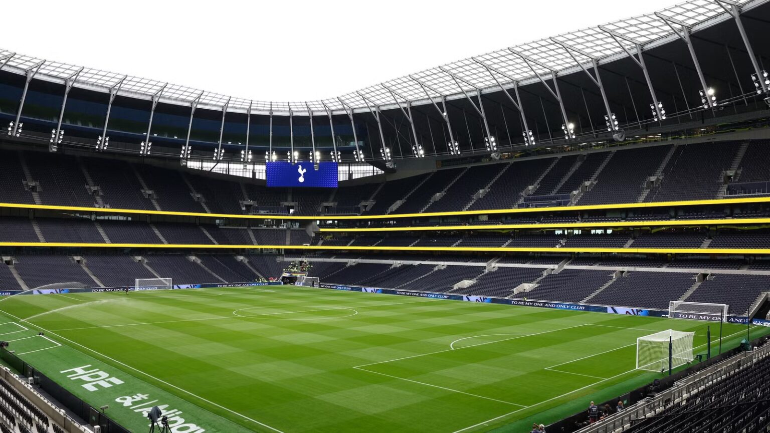 Alasdair Gold names "exciting" Tottenham prospect who "gets you out your seat"
