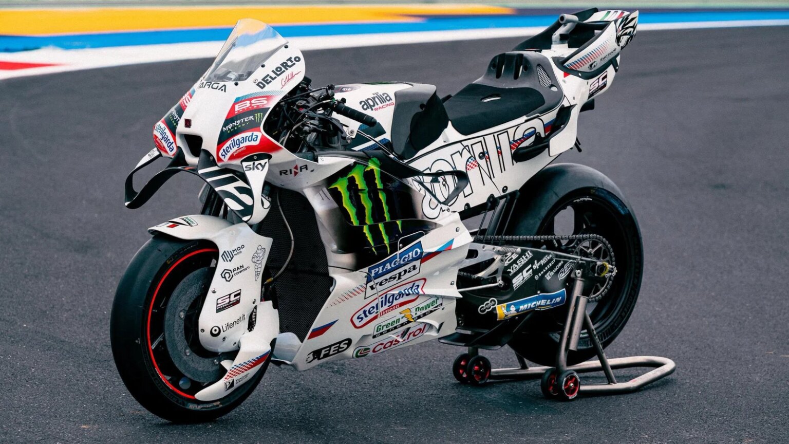 Aprilia unveils Vespa celebration MotoGP livery inspired by F1 legend at Misano