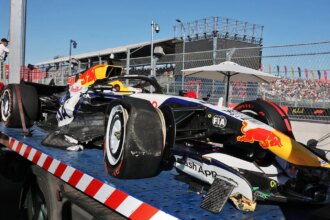 Arvid Lindblad assesses damage from Madrid F1 crash