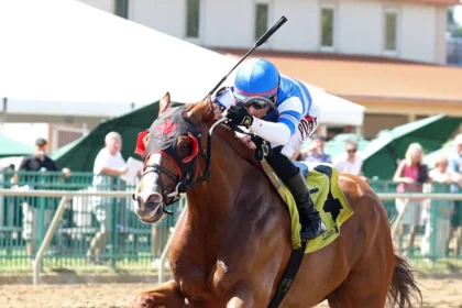 Banishing, Chunk of Gold Skip Jockey Club Gold Cup