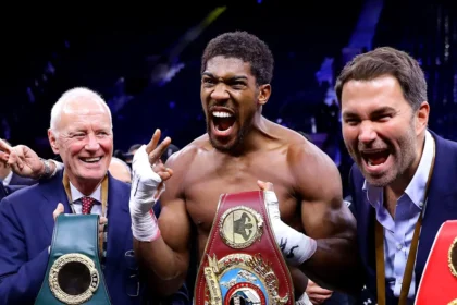 Barry Hearn urges Mayor Sadiq Khan to support Joshua vs Fury fight in London