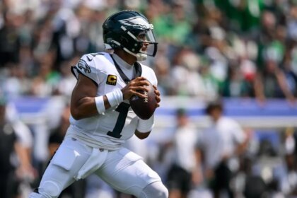 Best bets for Eagles vs. Bears on Monday Night Football and more on September 28