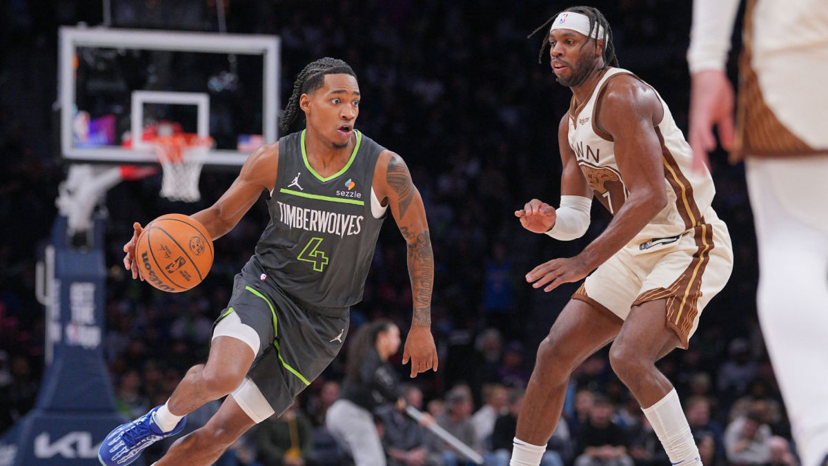 Bulls acquire Buddy Hield in trade with Hornets for Rob Dillingham