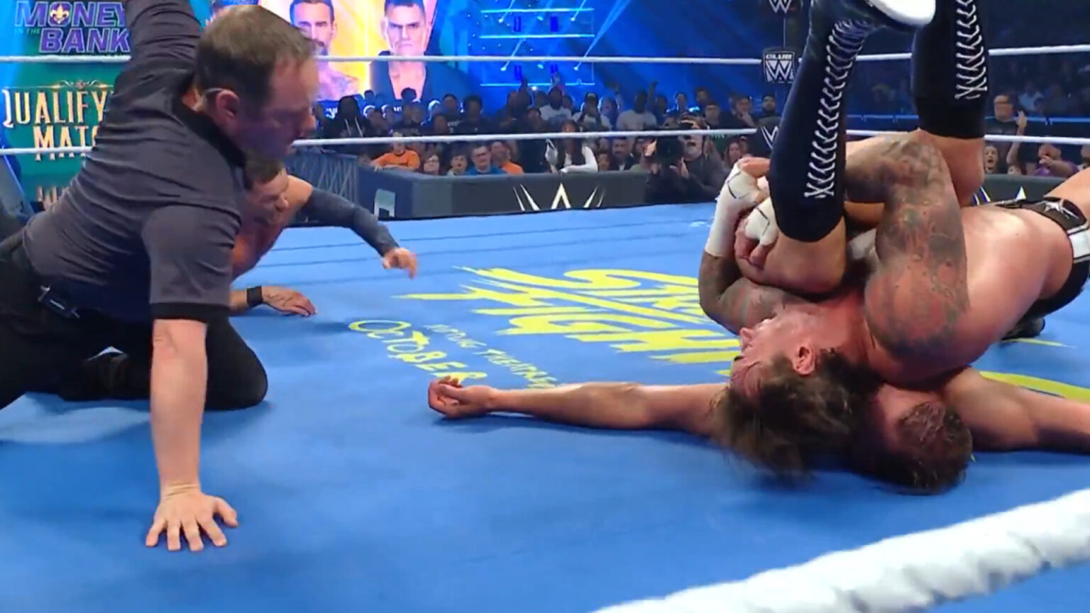 CM Punk Pins GUNTHER on WWE SmackDown, Qualifies for Men's Money in the Bank Match