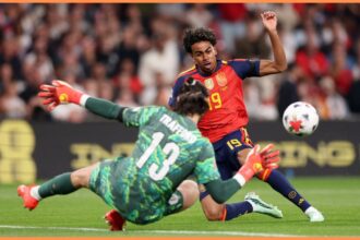 Video: Lamine Yamal pounces on awful error to make it England 0-1 Spain