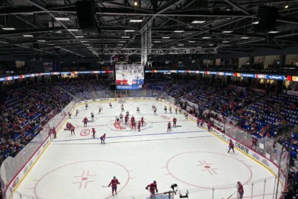 Canadiens narrowly defeat Senators in Kraft Hockeyville contest