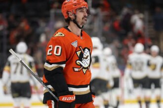 Chris Kreider signs with Canadiens after terminating deal with Ducks