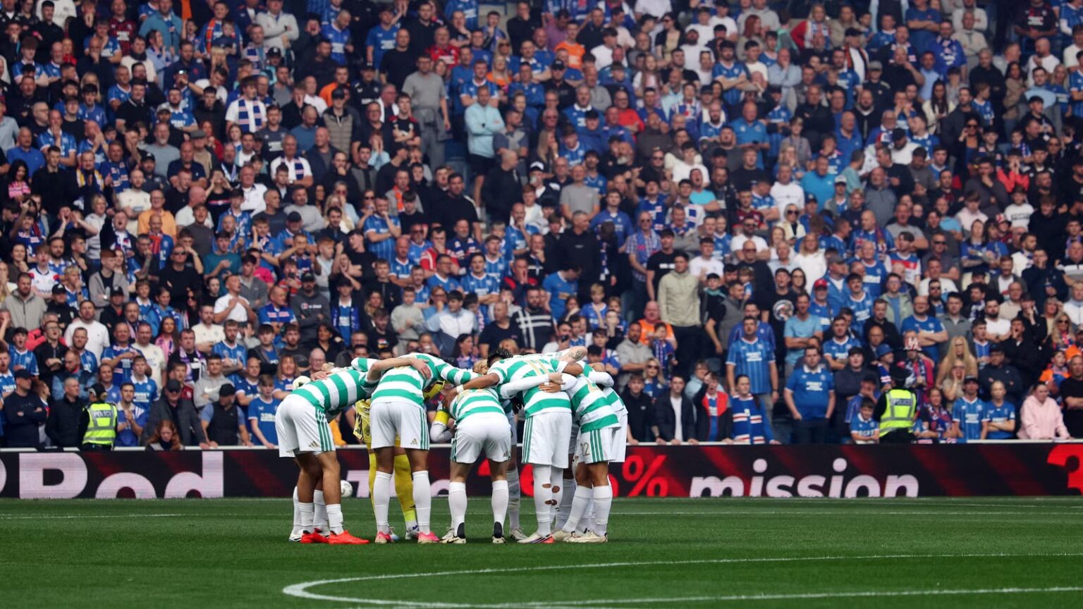 Chris Sutton fires dig at Celtic star who "plays backwards all the time"