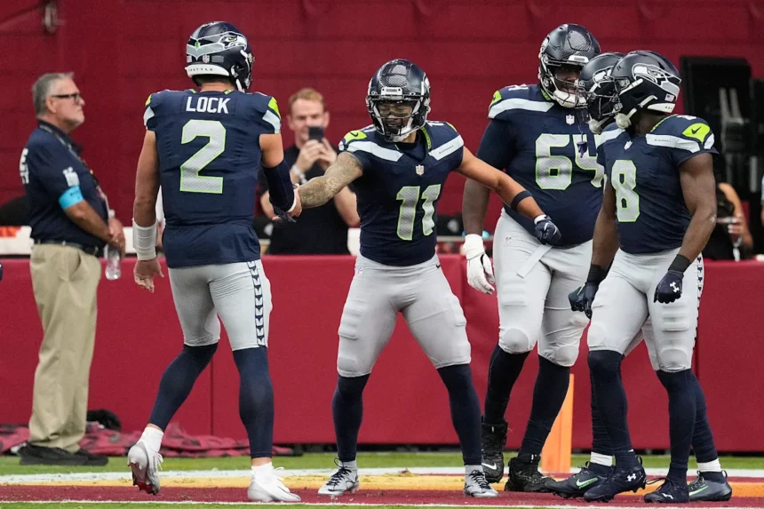 Drew Lock finds a wide-open Jaxon Smith-Njigba for a perfect 82-yard TD early vs. Cardinals