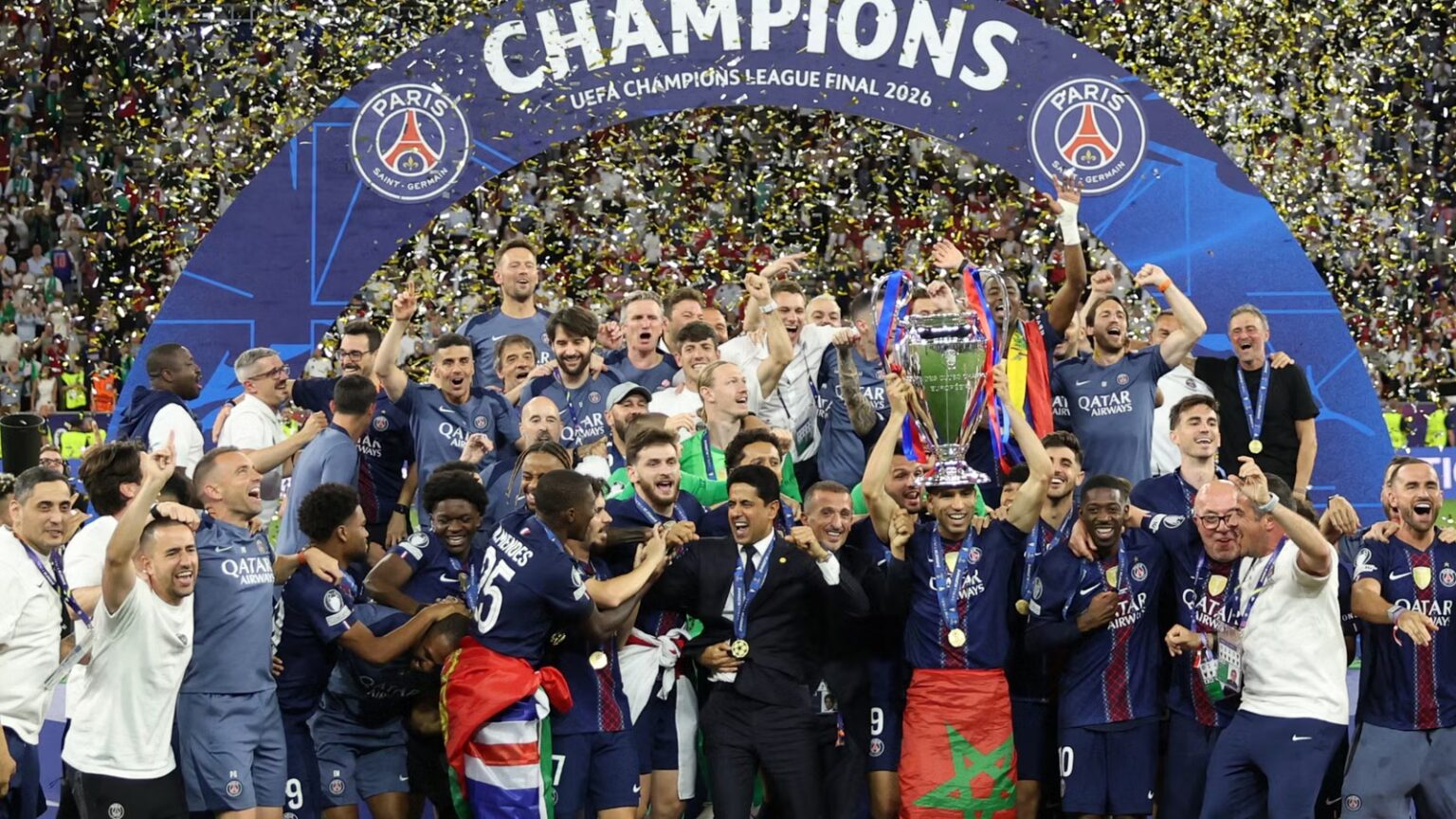 Everton could sign ex-PSG striker on free transfer after being offered him