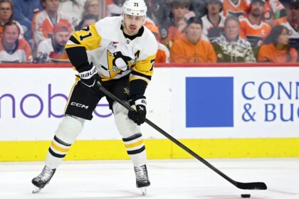Evgeni Malkin returns to Pittsburgh for 21st NHL season