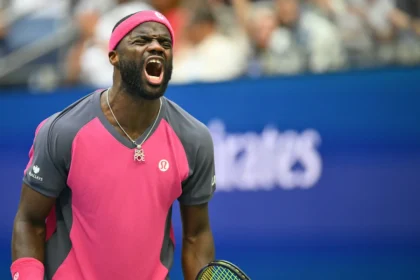 Frances Tiafoe roars back from 2 sets down vs. Alex Michelsen to reach third US Open semifinal