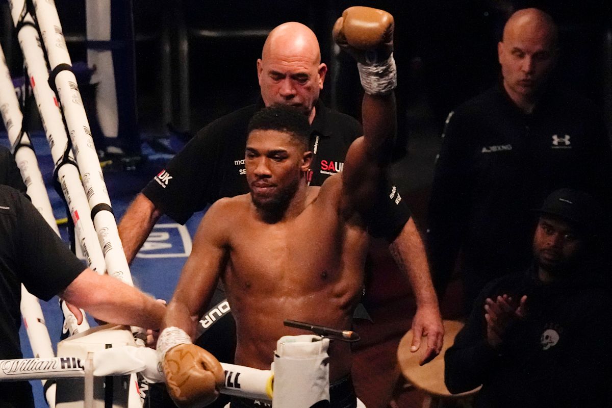 Fury-Joshua Fight Scheduled for December in Cardiff
