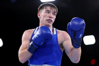 Gallagher beats Bocarov to secure last-16 spot