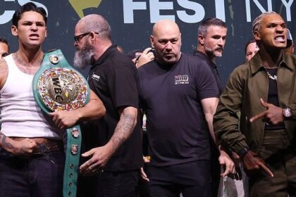 Garcia says Benn does not deserve world title shot