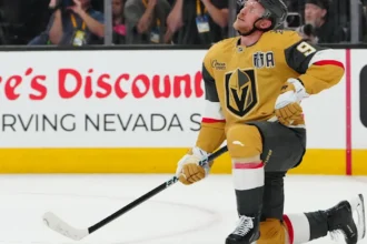 Jack Eichel scores 700 points and earns Craig's trust in Golden Knights' opener