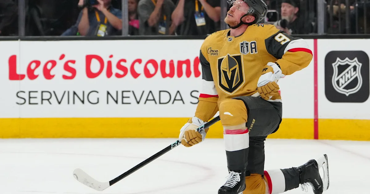 Jack Eichel scores 700 points and earns Craig's trust in Golden Knights' opener