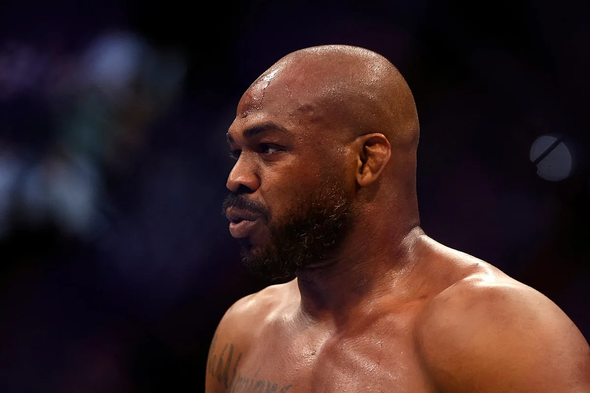 Jon Jones taunts Tom Aspinall as former rival vacates UFC title