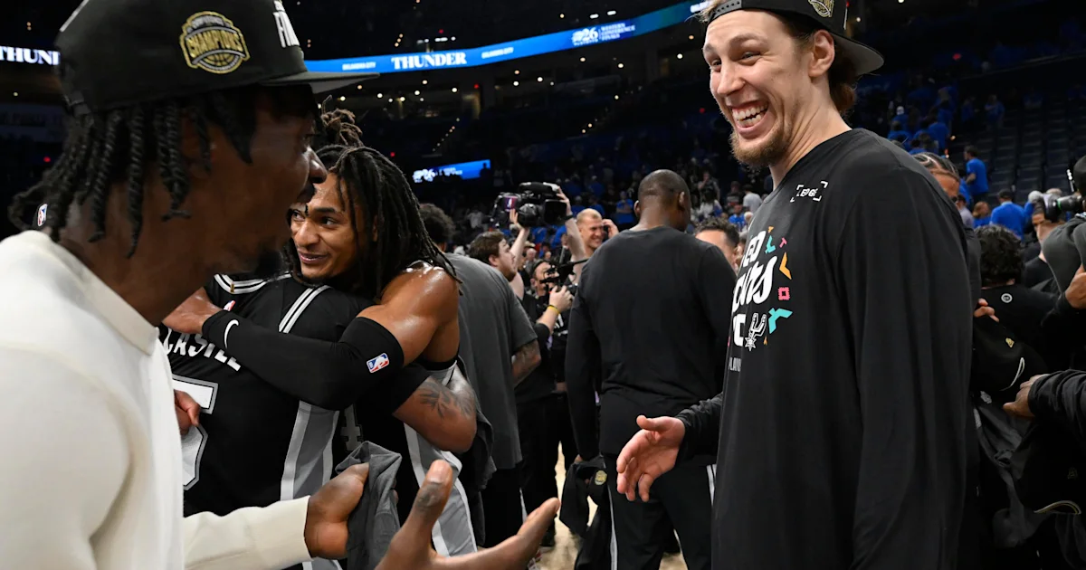 Kelly Olynyk Leaves NBA to Join Italian Basketball Club