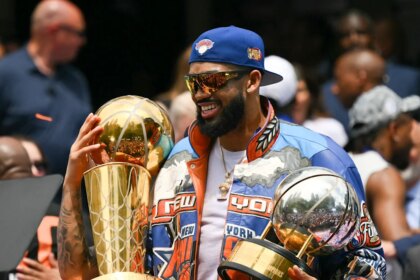 Knicks' Second Apron Concerns Rise as Karl-Anthony Towns Extension Talks Stall