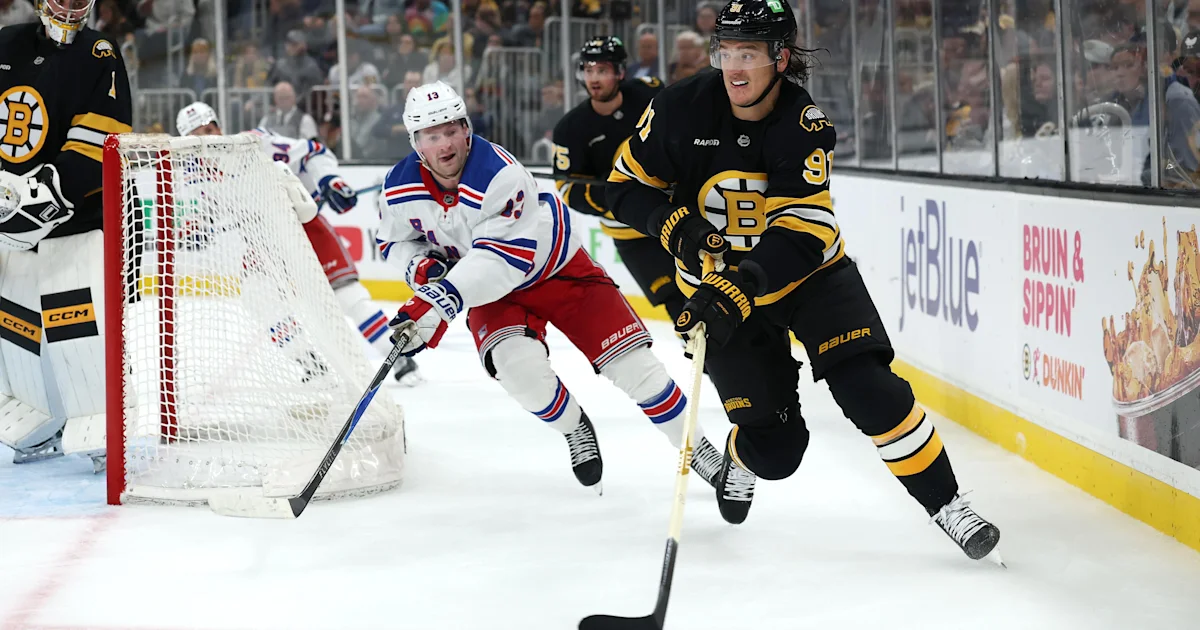Late goals lead Bruins to opening night victory over Rangers