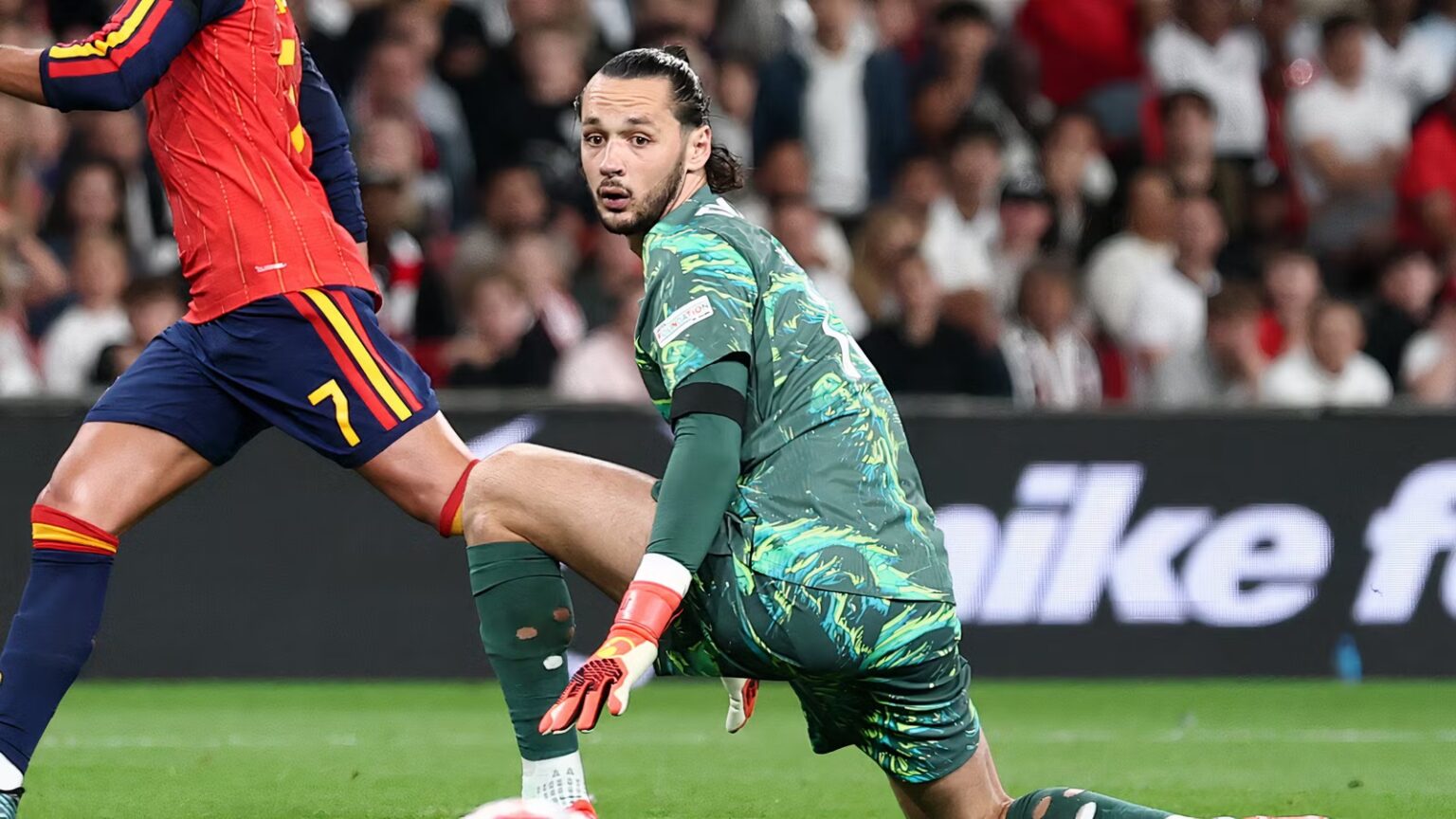 Leeds star delivers 4/10 performance for his country