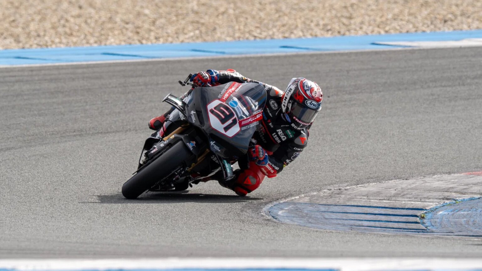Leon Haslam fought for victory in Assen BSB Race 1 despite challenges