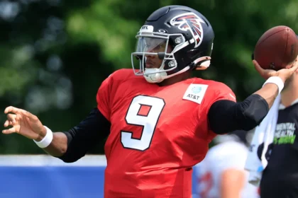 Michael Penix Jr. returns for Falcons as they face similarly desperate Packers in NFL Thursday Night Football