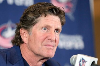 Mike Babcock returns to NHL as Oilers and four other teams make coaching changes