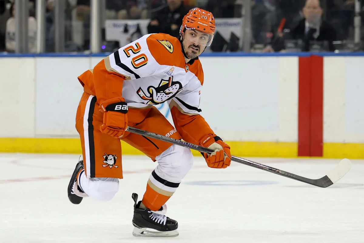 Montreal Canadiens sign Chris Kreider to one-year contract