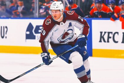 Nathan MacKinnon favored to win 2026 NHL Conn Smythe Trophy
