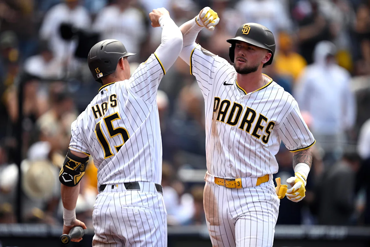 Padres fight back into Wild Card position