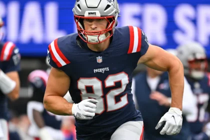 Patriots rookie TE Eli Raridon announces death of newborn son after fatal birth defect diagnosis