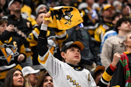 Penguins maintain tradition of delivering tickets to season ticket holders