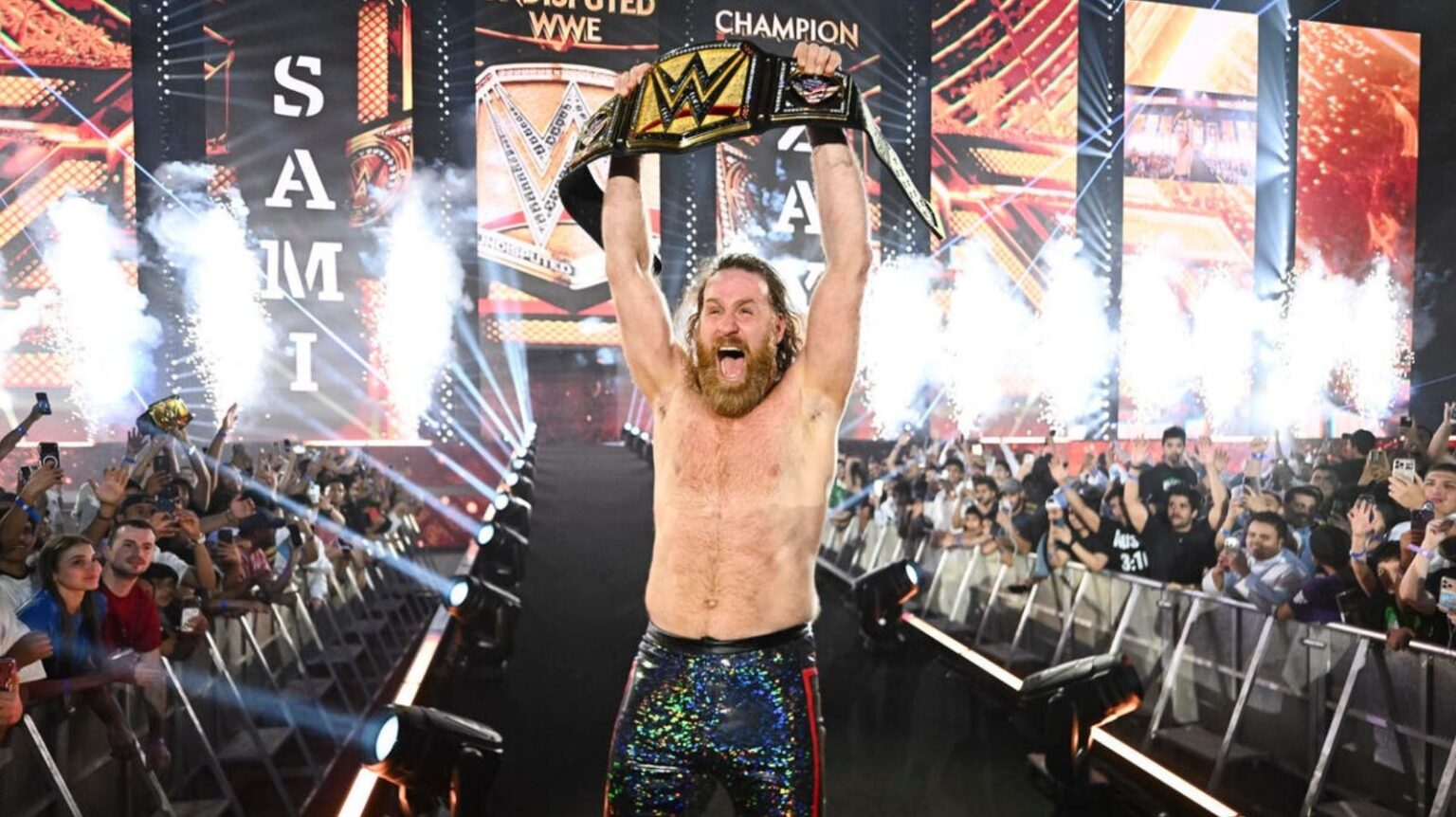 Sami Zayn Regains Undisputed WWE Title After Crowded SmackDown Match With CM Punk