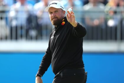 Shane Lowry sets course record with 62 to take lead at Irish Open