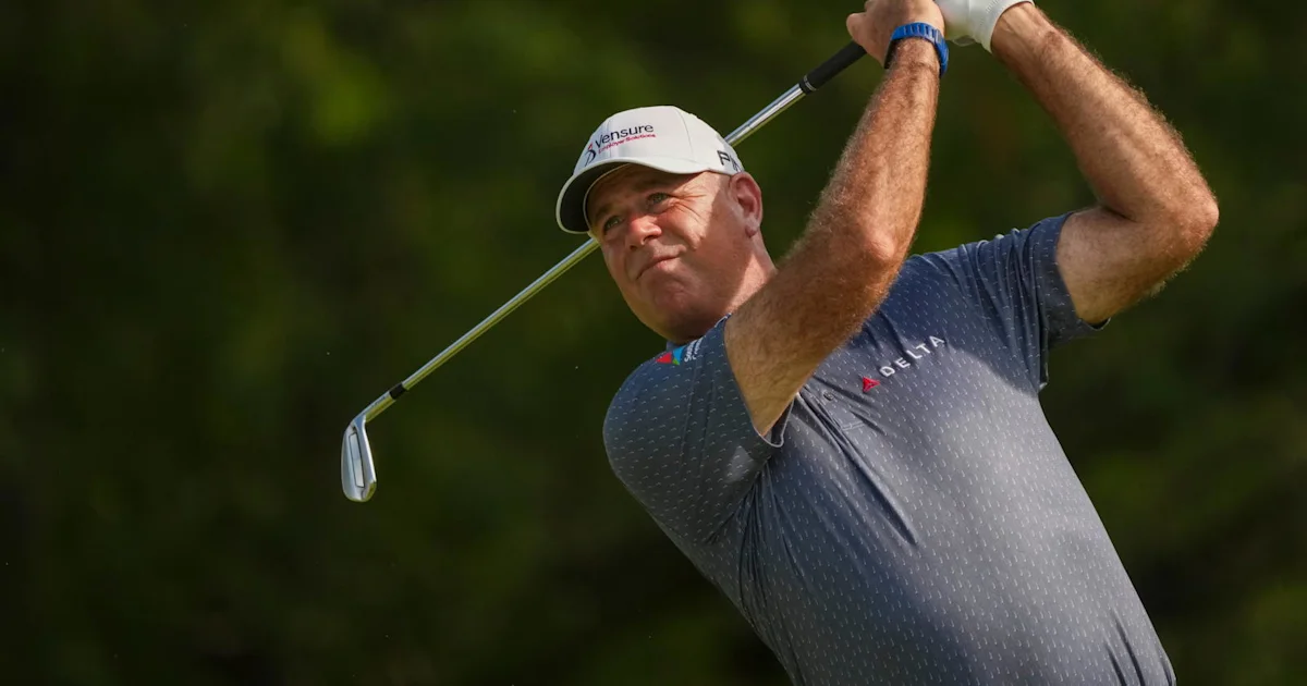Stewart Cink Leads Strong Competition at Jefferson Lehigh Valley Classic