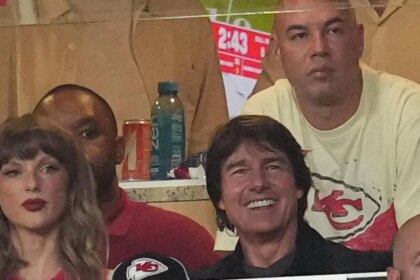 Tom Cruise reveals conversation with Taylor Swift during Chiefs' win over Broncos