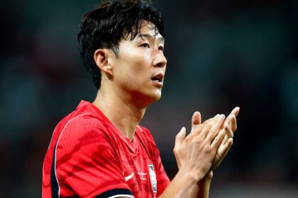 Tottenham express interest in signing "extraordinary" star