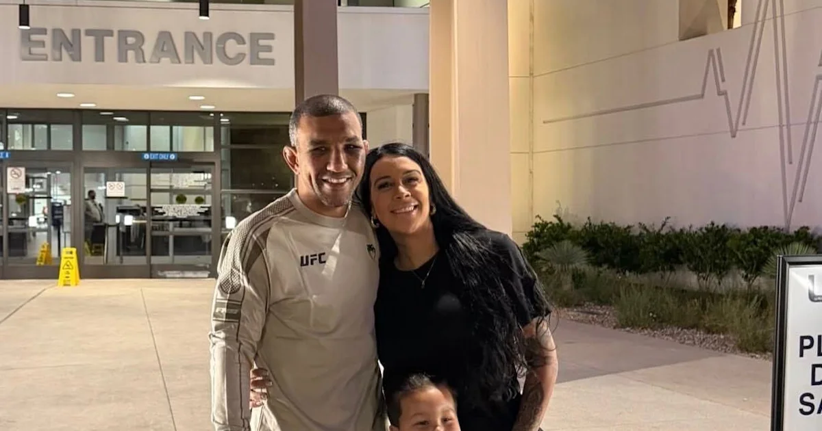 UFC's Raoni Barcelos discharged from hospital after in-fight health scare