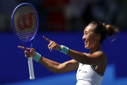 US Open 2026: Qinwen Zheng makes incredible comeback, upsets Iga Świątek in straight sets