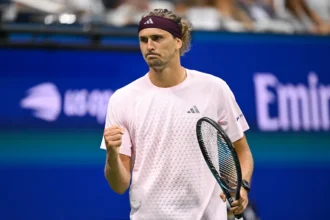 US Open: Top seed Alexander Zverev avoids first-round disaster, holds off Lorenzo Sonego in 5 sets
