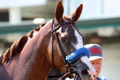 Usha Returns to Winner's Circle in Open Mind Event
