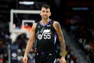 Veteran guard John Konchar agrees to one-year deal with Knicks