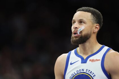 Warriors and Stephen Curry agree to two-year, $116 million extension