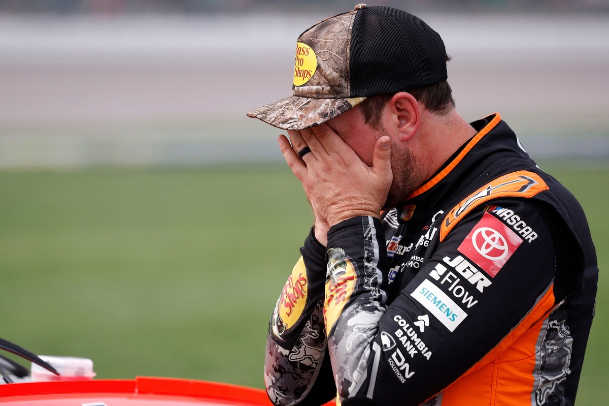 Chase Briscoe Went Into Desperation Mode Chasing Kyle Larson at Kansas