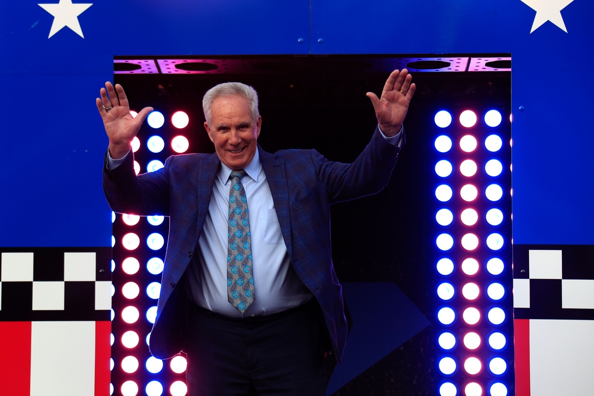 NASCAR legend Darrell Waltrip steps away from public life following FTD diagnosis