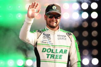 Erik Jones agrees to multi-year contract extension with Legacy Motor Club